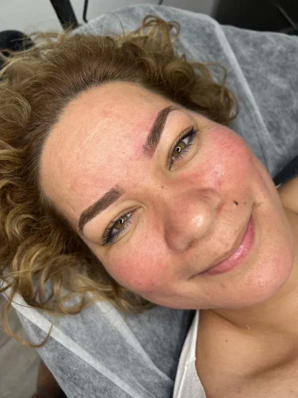 Resultado de microshading de cejas de Cindy Rangel